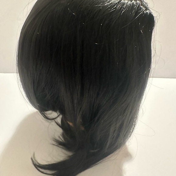 New Black Shoulder Length Cosplay Synthetic Wig For Women|12 Inches - Picture 8 of 11